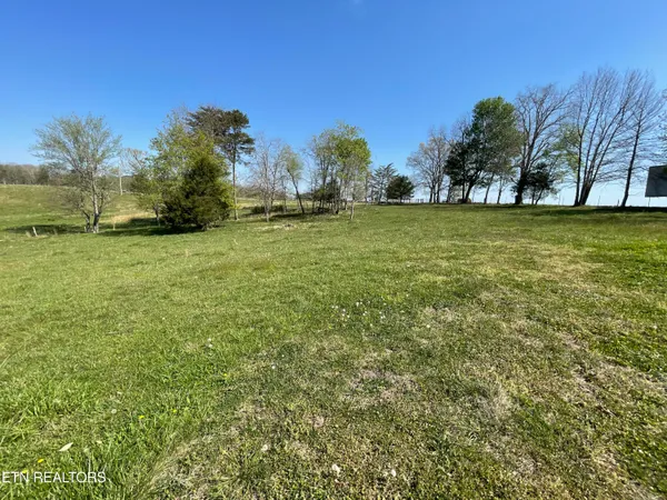 $795,000 | 1951 Hall Road, Clarkrange, TN 38553