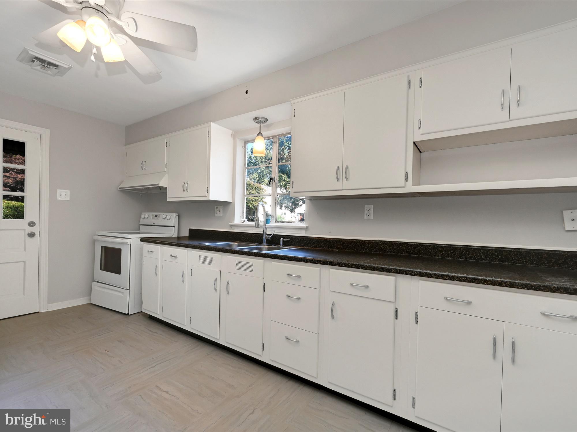 300 Beverly Road Camp Hill, PA 17011 - Photo 7 of 28