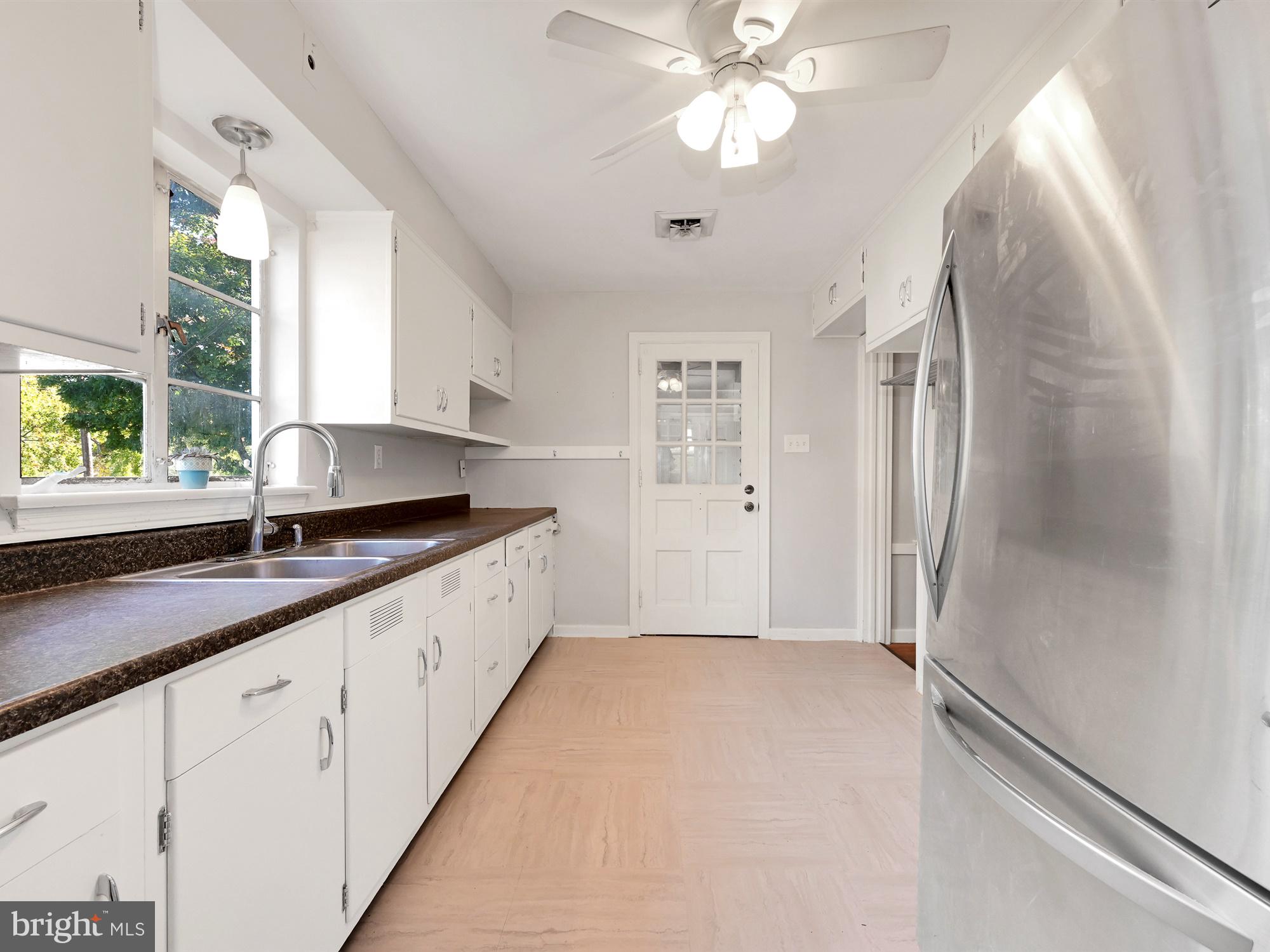 300 Beverly Road Camp Hill, PA 17011 - Photo 9 of 28