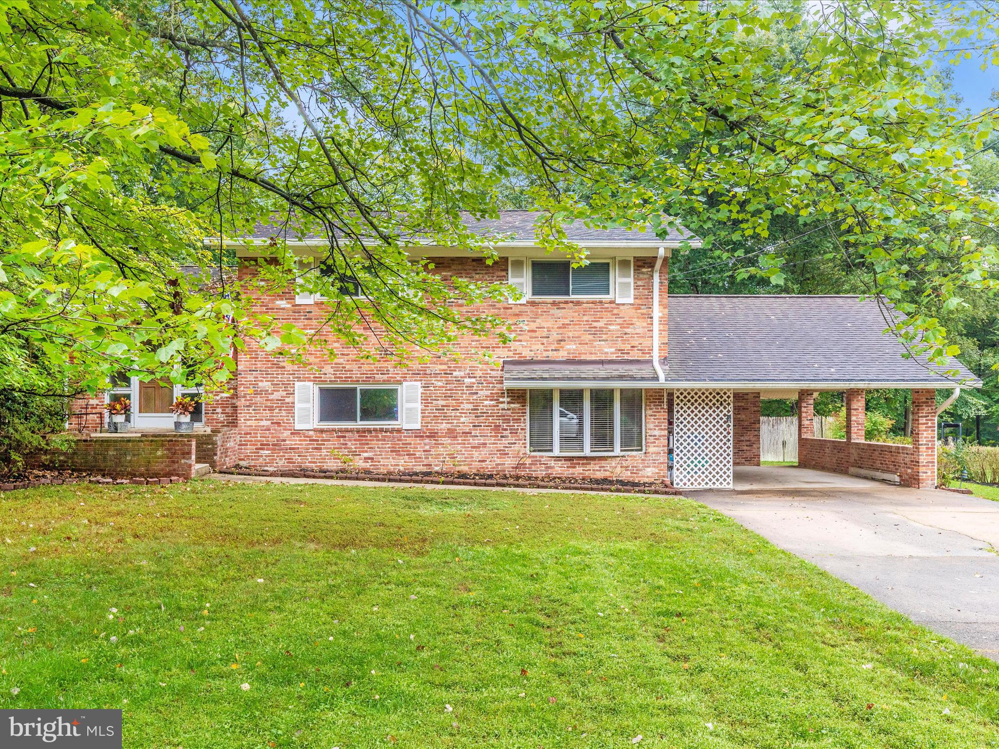 7203 Homestead Place Springfield, VA 22151 - Photo 1 of 39 Exterior Front