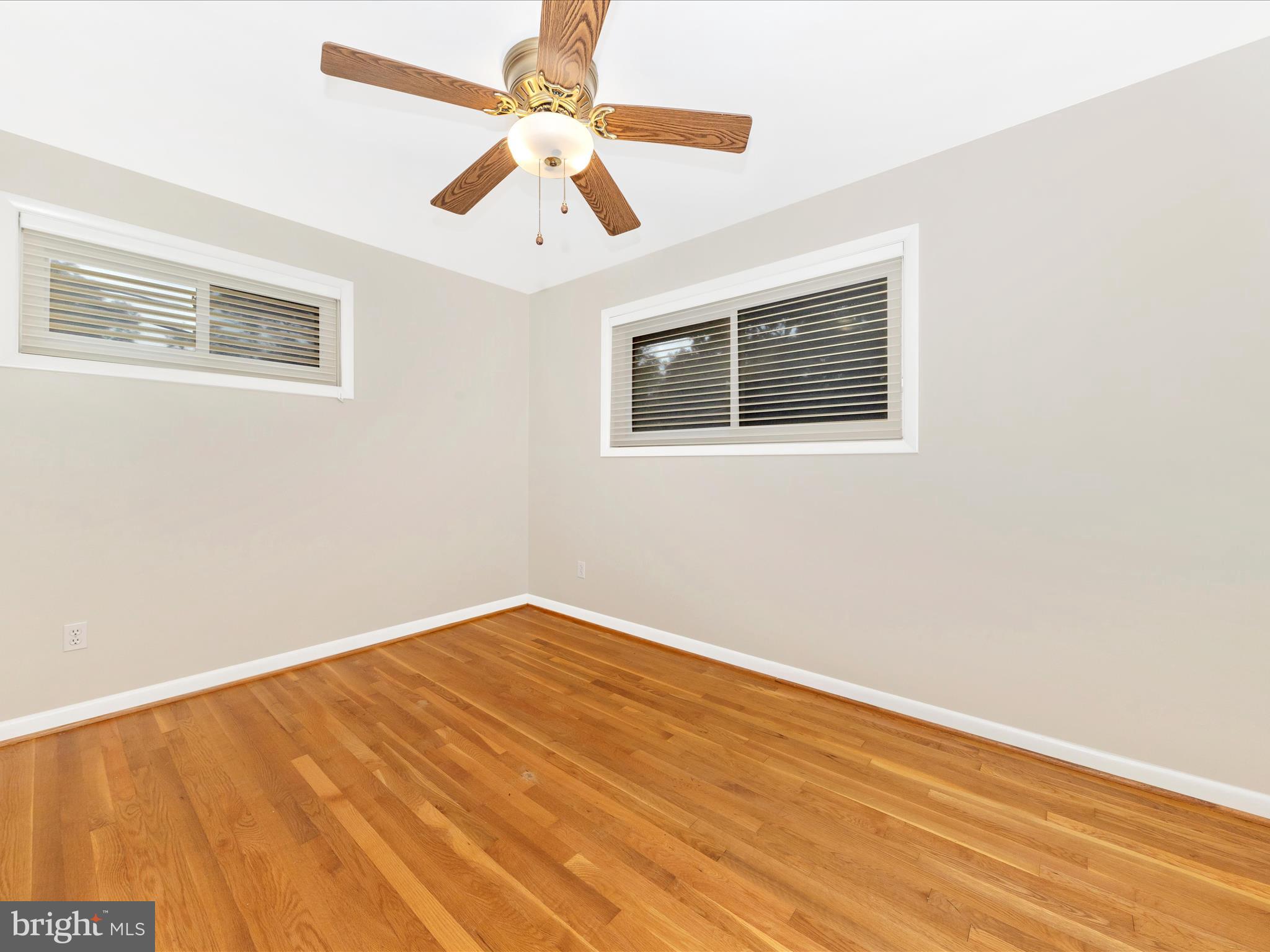 7203 Homestead Place Springfield, VA 22151 - Photo 20 of 39 Bedroom 2