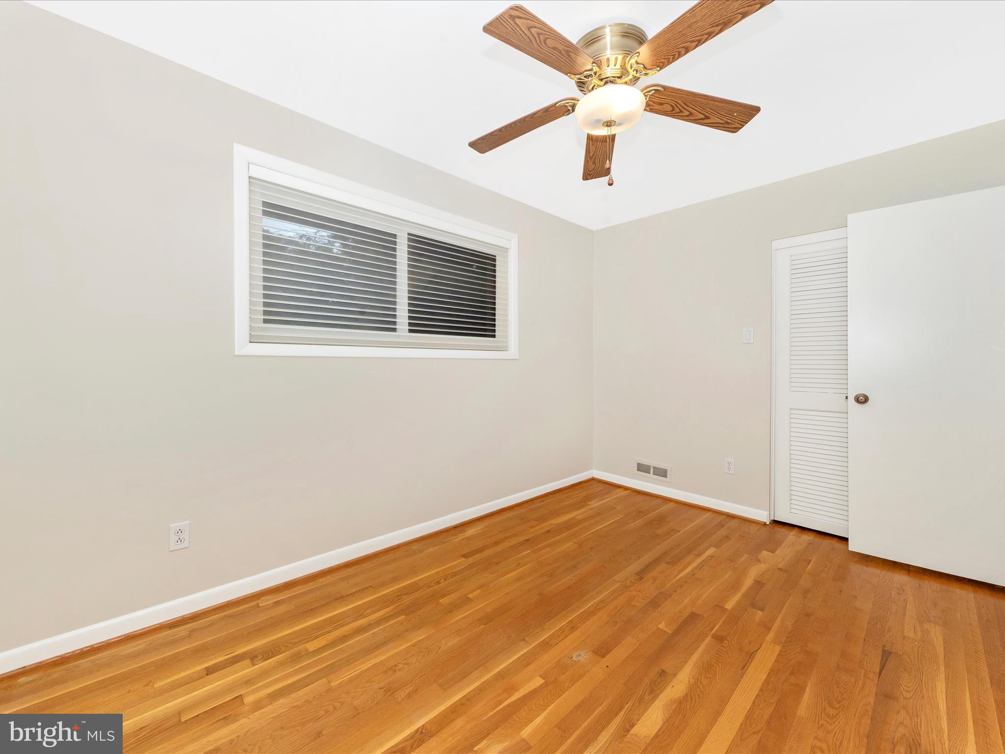 7203 Homestead Place Springfield, VA 22151 - Photo 21 of 39 Bedroom 2
