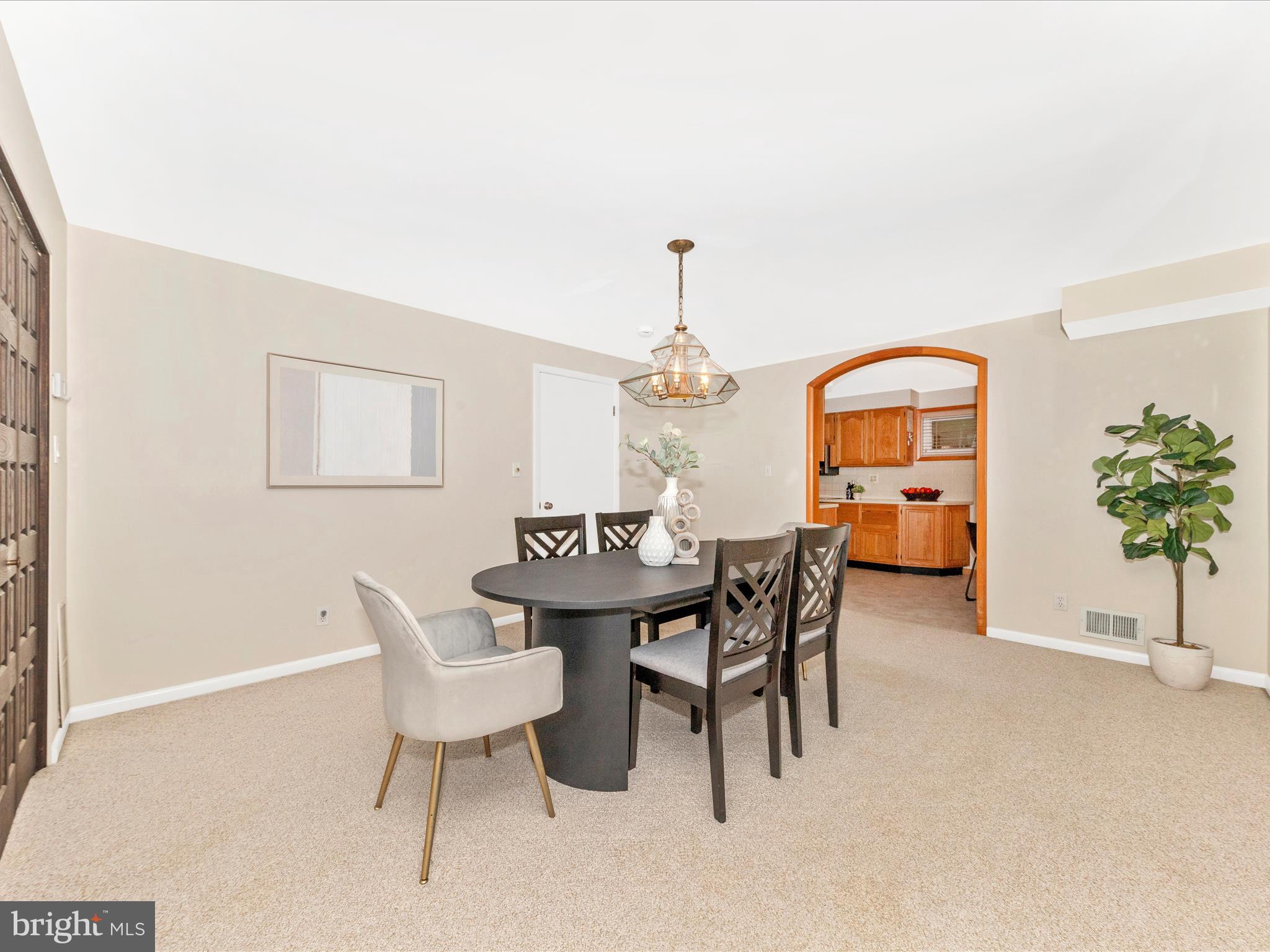 7203 Homestead Place Springfield, VA 22151 - Photo 9 of 39 Dining Room