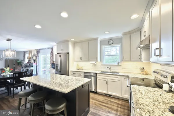 $429,900 | 710 Apple Tree Lane, Mount Wolf, PA 17347