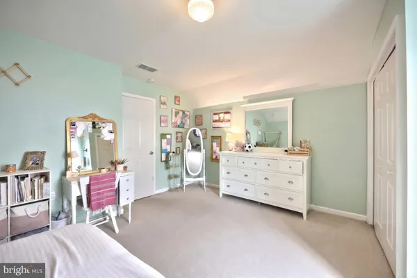 $429,900 | 710 Apple Tree Lane, Mount Wolf, PA 17347