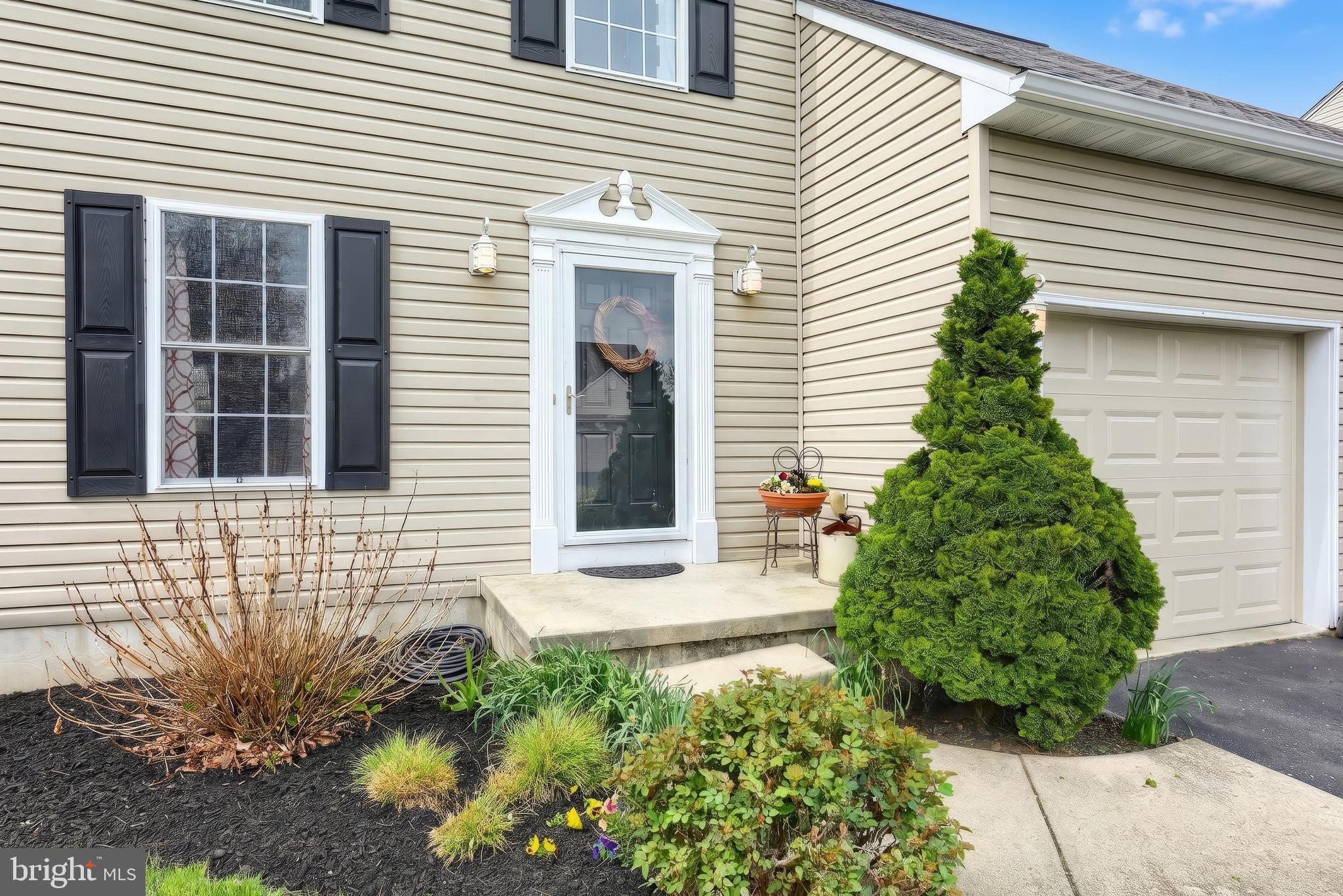 710 Apple Tree Lane Mount Wolf, PA 17347 - Photo 40 of 47 a front view of a house