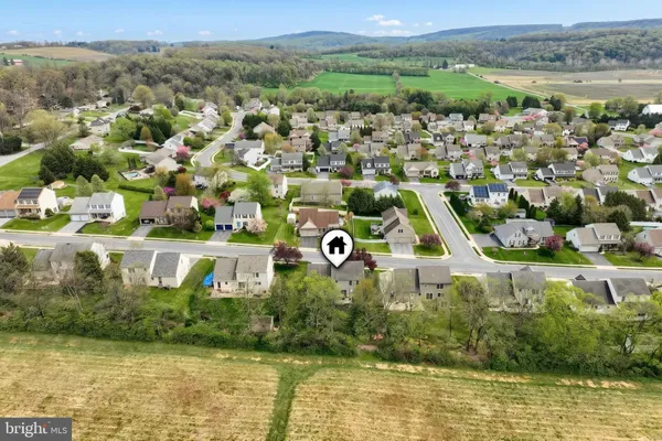 $429,900 | 710 Apple Tree Lane, Mount Wolf, PA 17347