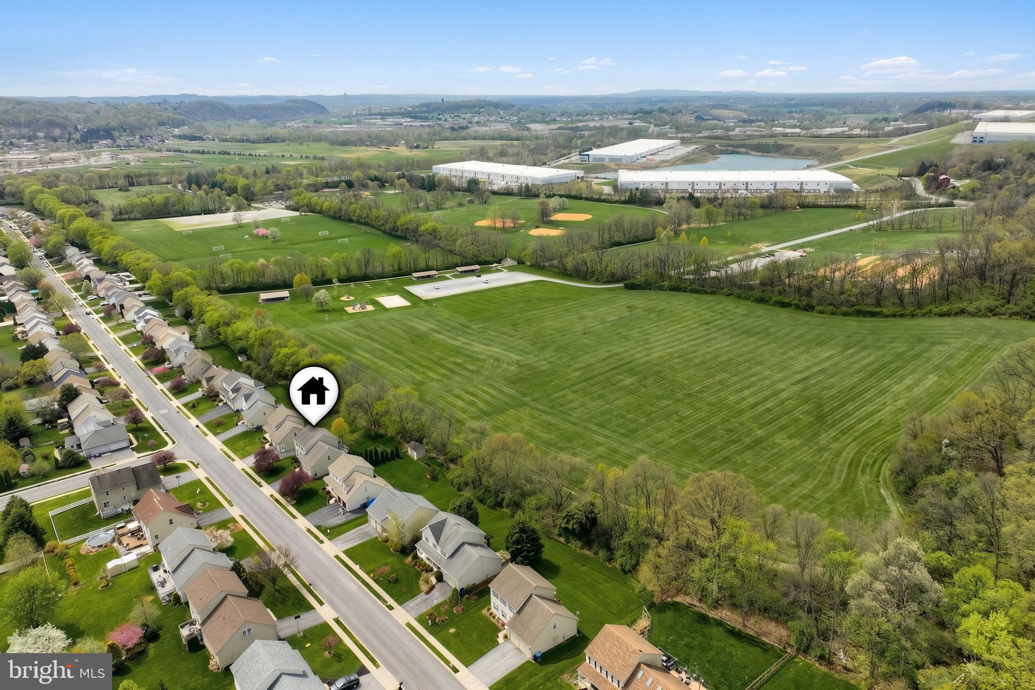 710 Apple Tree Lane Mount Wolf, PA 17347 - Photo 43 of 47 a view of an ocean