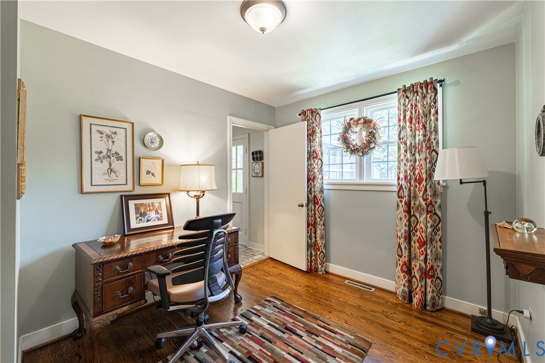 1107 Ridgecrest Drive Henrico, VA 23229 - Photo 18 of 26 #3rd Bedroom Hardwood flooring extends throughout