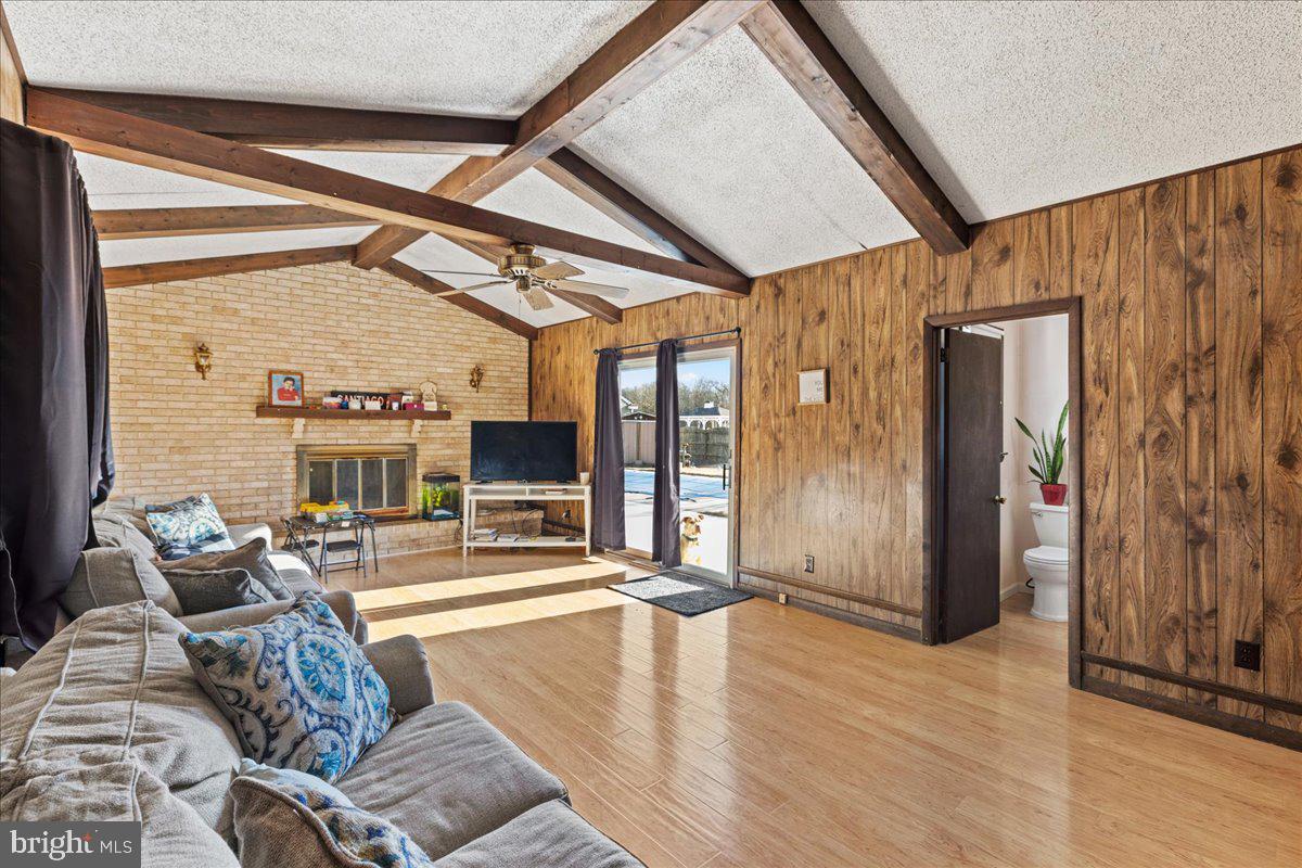 121 Catherine Avenue Buena, NJ 08310 - Photo 12 of 34 a living room with furniture