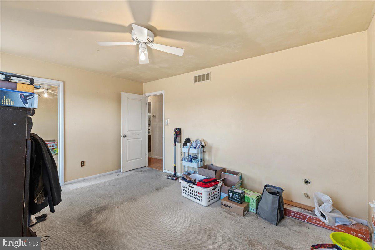 121 Catherine Avenue Buena, NJ 08310 - Photo 23 of 34 a view of a room with gym equipment