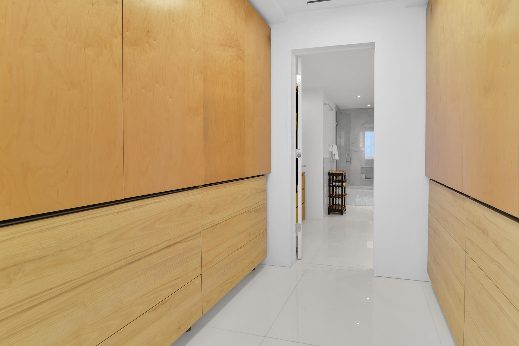 700 South Ocean Boulevard, Unit 1105 Boca Raton, FL 33432 - Photo 19 of 49 Closets