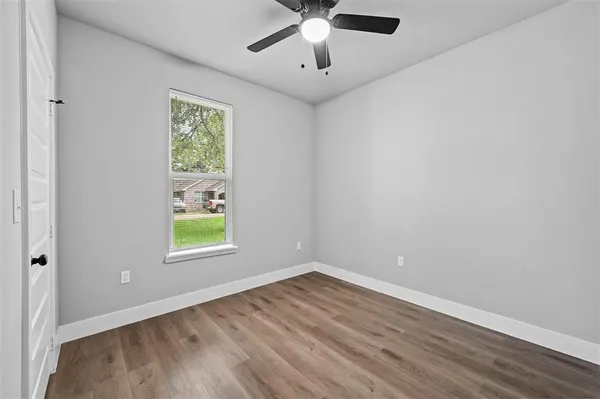 $1,575 | 6147 Shawnee Drive, Mabank, TX 75156