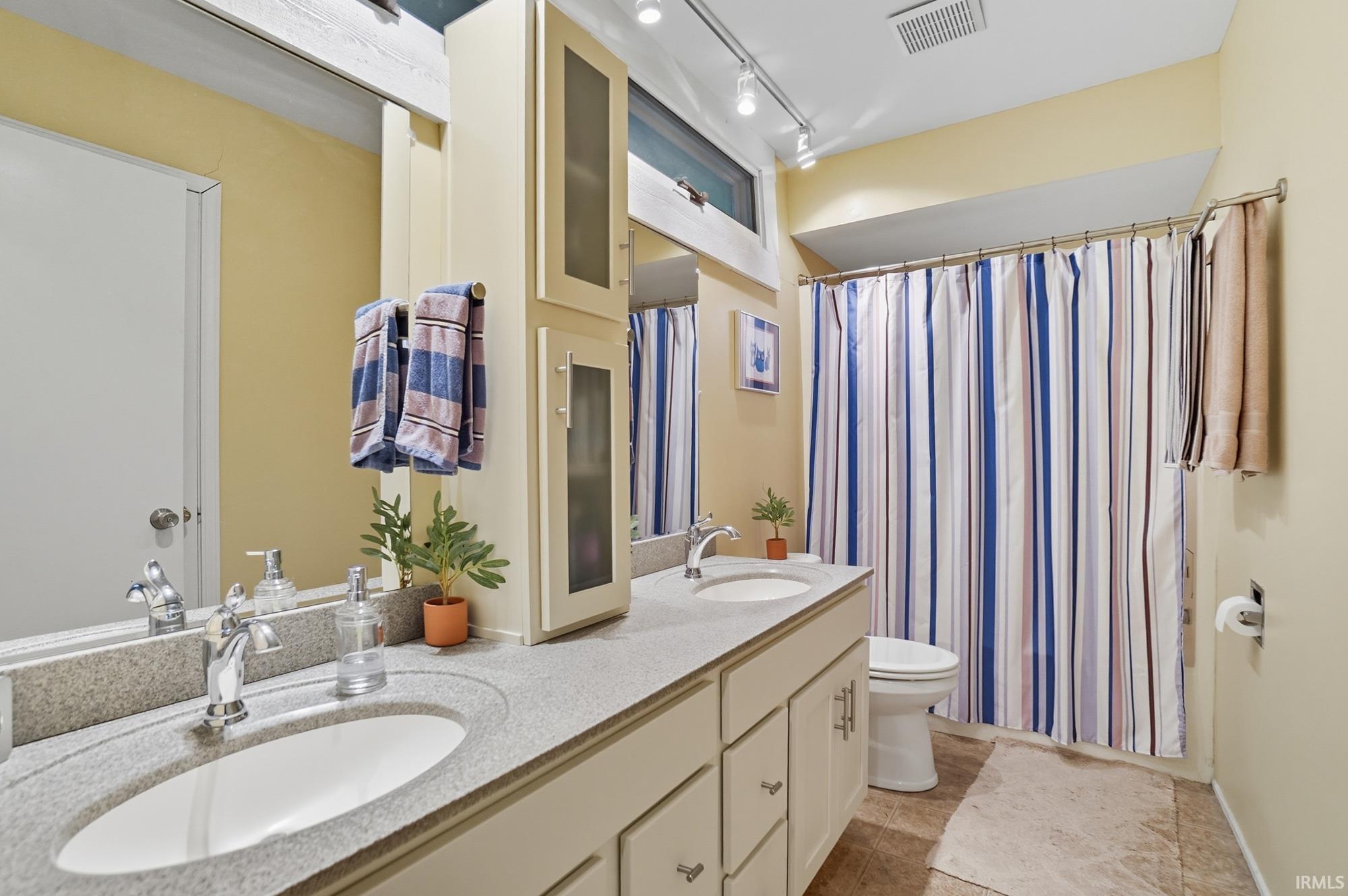 5030 Stellhorn Road Fort Wayne, IN 46815 - Photo 13 of 24 Gallery Image 13