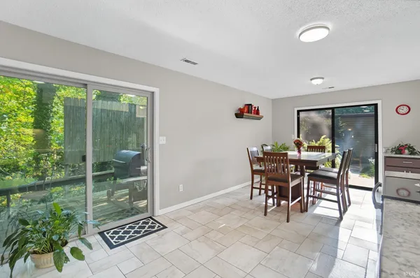 $165,000 | 5030 Stellhorn Road, Fort Wayne, IN 46815