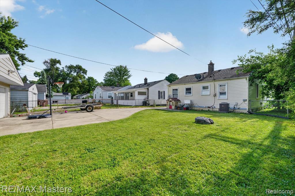 4643 Niagara Street Wayne, MI 48184 - Photo 32 of 34