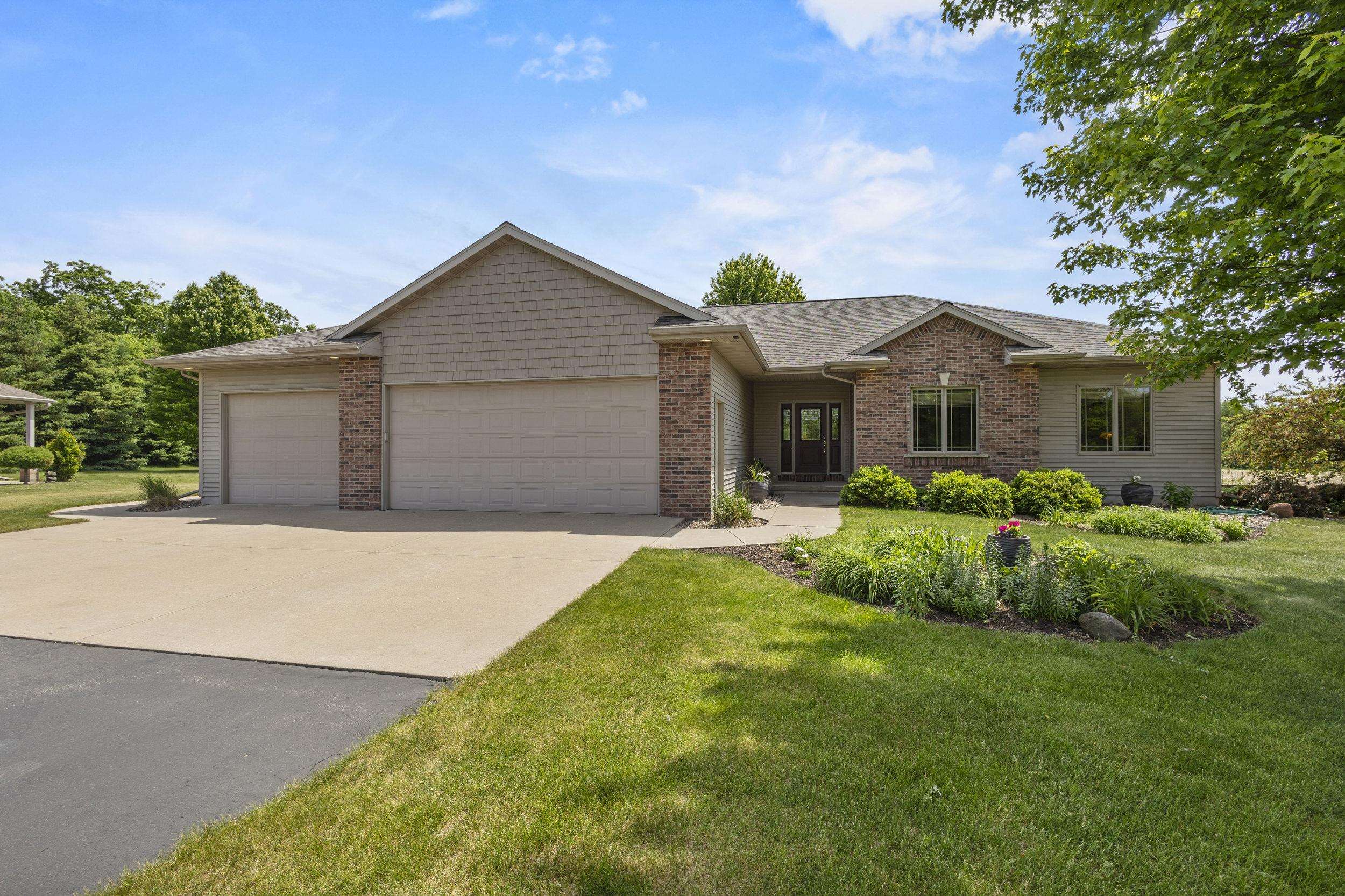 N7166 Forest Ridge Road Ripon, WI 54971 - Photo 5 of 70
