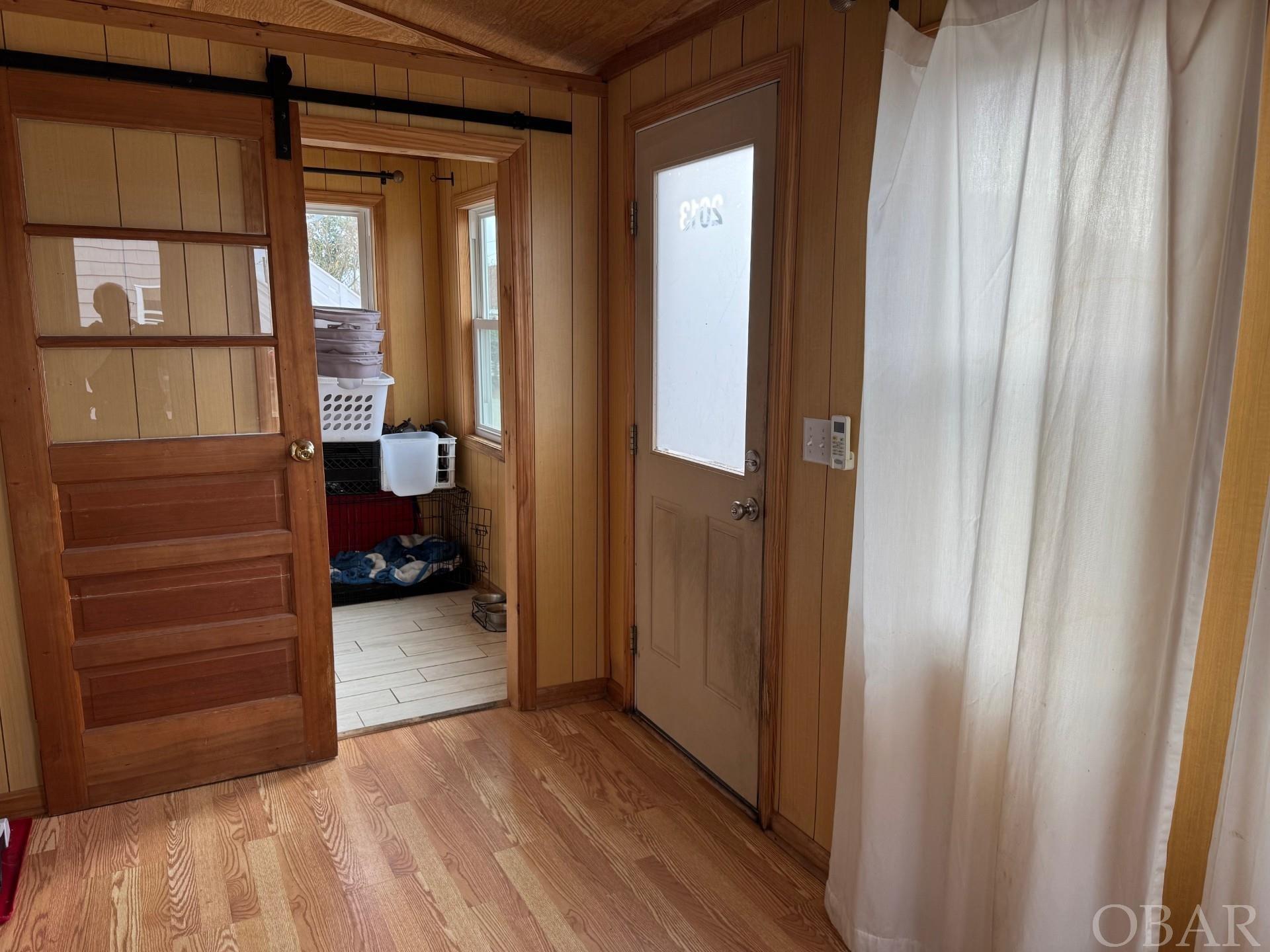 2013 Norfolk Street Kill Devil Hills, NC 27948 - Photo 16 of 19 Entry Area