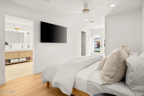 $1,129,000 | 8755 East Plaza Avenue, Scottsdale, AZ 85250