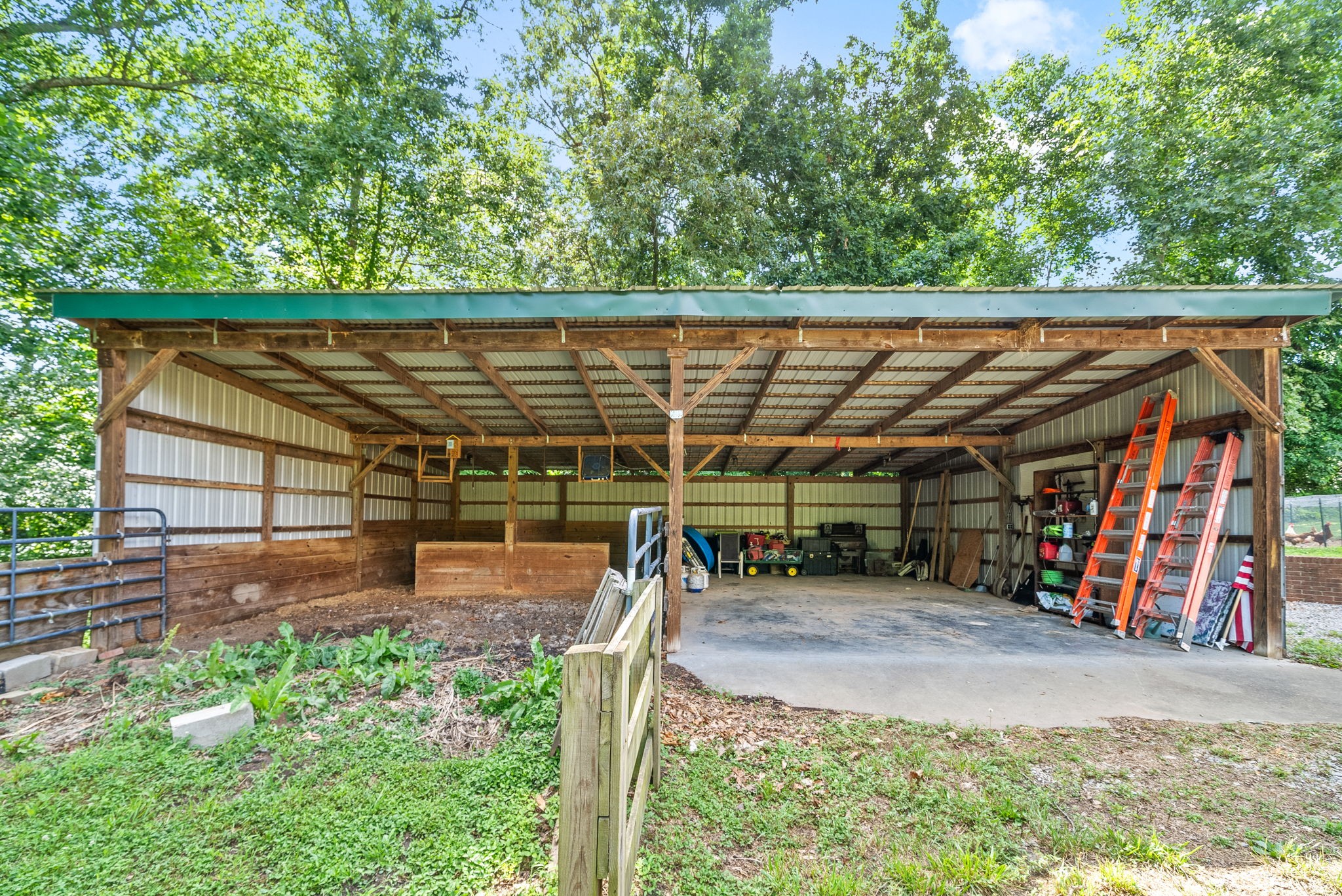 472 Wooten Road Clarksville, TN 37042 - Photo 36 of 39 Gallery Image 36