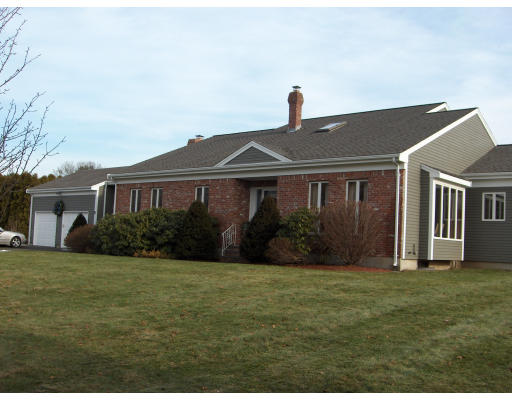 9 Silverbrook Road Topsfield, MA 01983 - Photo 1 of 20
