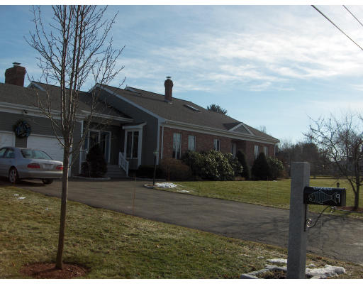 9 Silverbrook Road Topsfield, MA 01983 - Photo 3 of 20