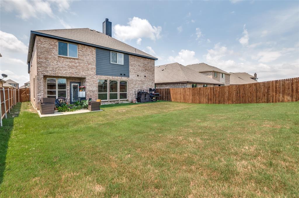 3822 Myrtle Way Kaufman, TX 75142 - Photo 33 of 39 a view of a yard in front of house