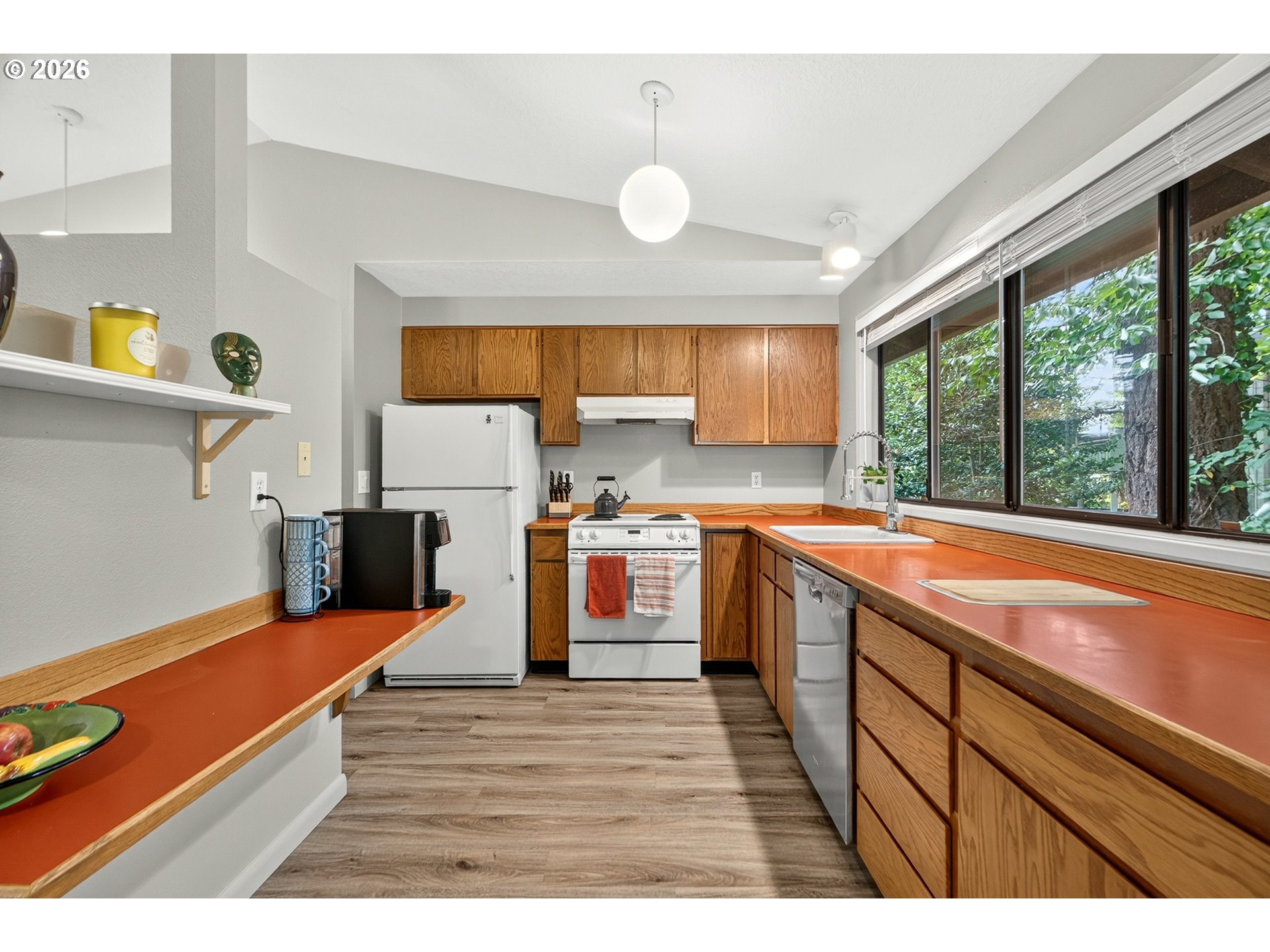 7189 Southwest Childs Road Lake Oswego, OR 97035 - Photo 12 of 40 Gallery Image 12