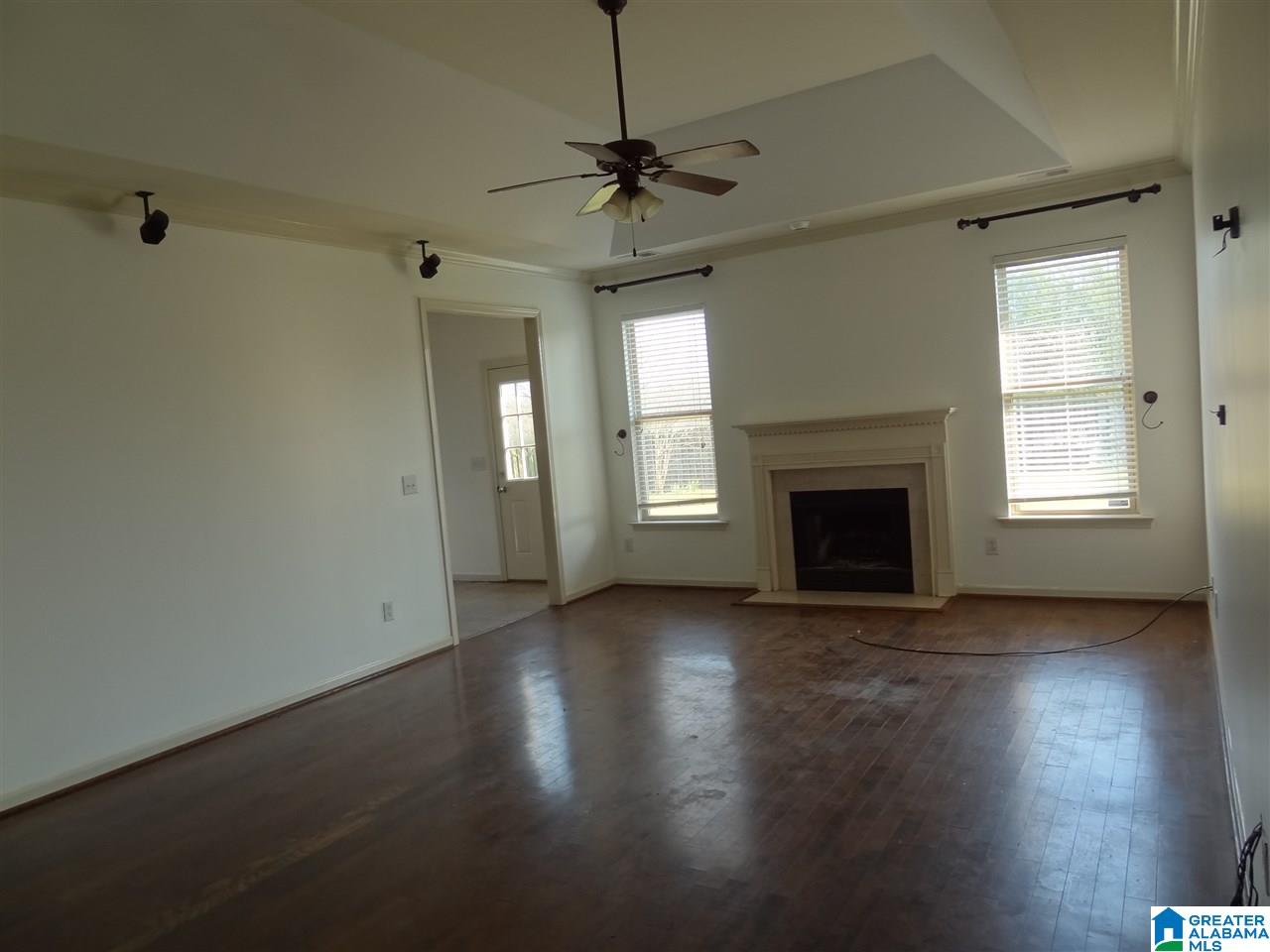 864 Barkley Drive Alabaster, AL 35007 - Photo 3 of 21