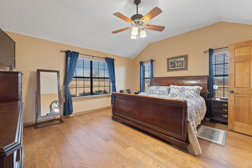 1366 HCR 1414 Covington, TX 76636 - Photo 16 of 39