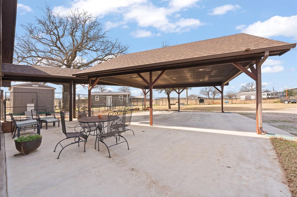 1366 HCR 1414 Covington, TX 76636 - Photo 27 of 39