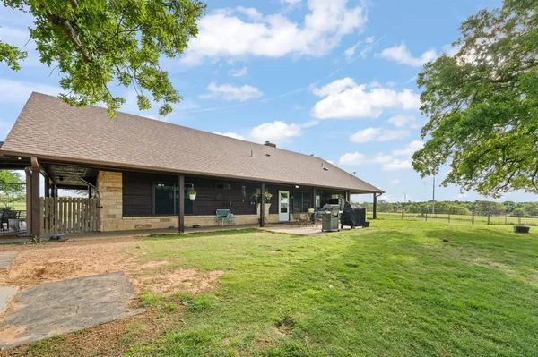$698,000 | 1366 HCR 1414, Covington, TX 76636