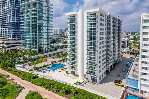 $575,000 | 6917 Collins Avenue, Unit 404, Miami Beach, FL 33141