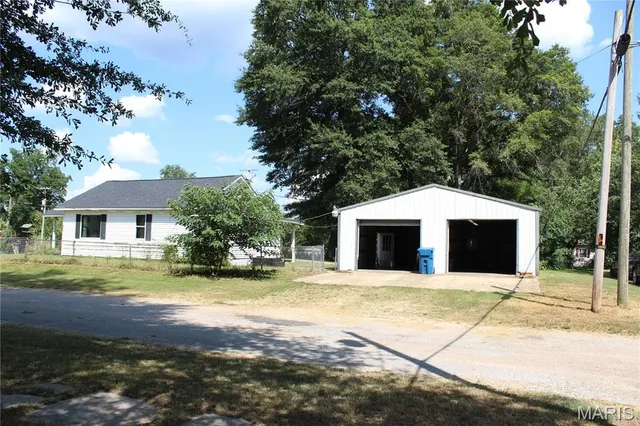 $85,000 | 402 South Front Street, Naylor, MO 63953