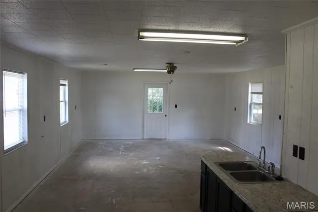 $85,000 | 402 South Front Street, Naylor, MO 63953