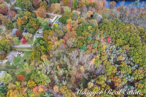 $100,000 | 632 Edgewood Street, Belding, MI 48809