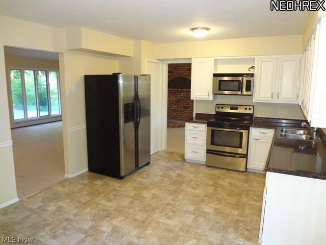 397 Center Road Hinckley, OH 44233 - Photo 13 of 22 Gallery Image 13