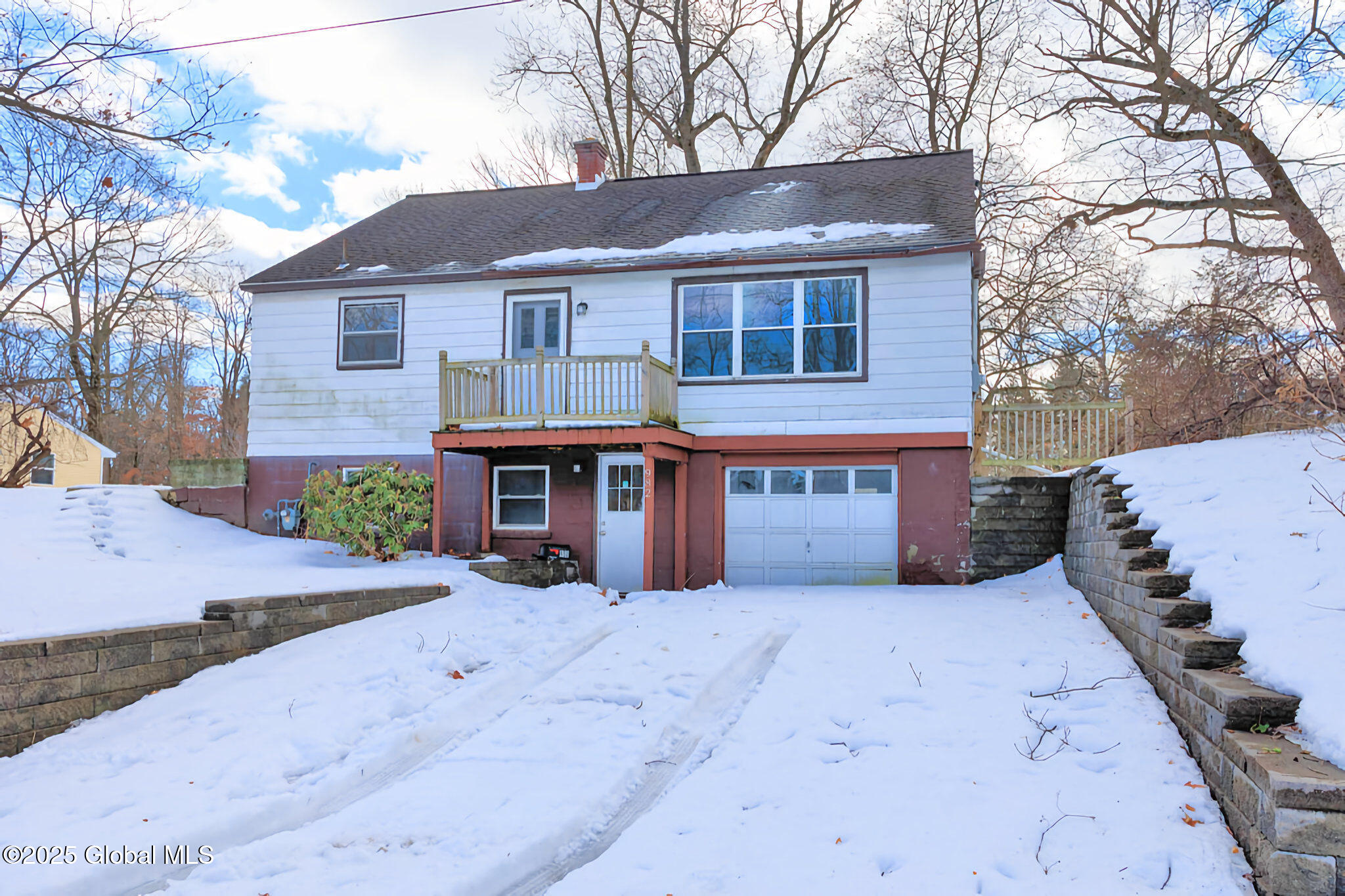 982 Watervliet Shaker Road Colonie, NY 12205 - Photo 2 of 24 982WSRd-022