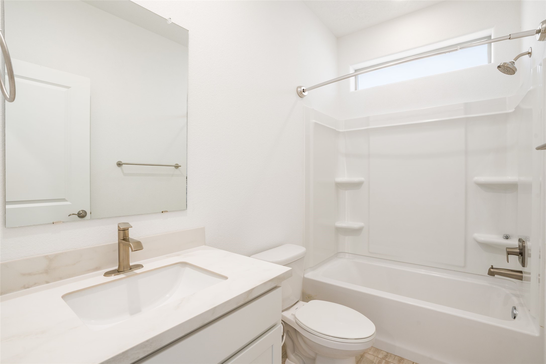 120 Mountaingem Loop Santa Fe, NM 87508 - Photo 20 of 31 Secondary Bath