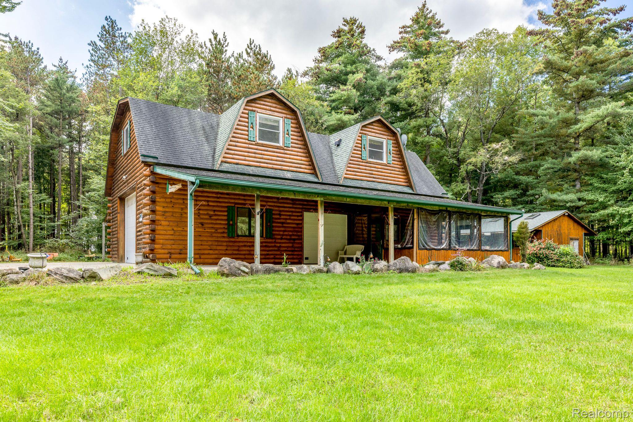 3899 Spruce Road Croswell, MI 48422 - Photo 16 of 53 Gallery Image 16