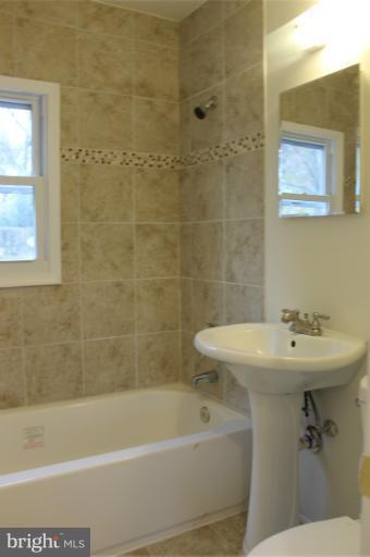 12133 Selfridge Road Silver Spring, MD 20906 - Photo 11 of 28 Bath