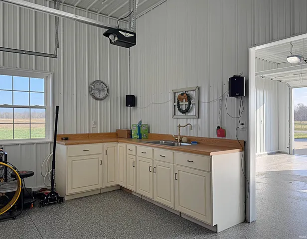 $690,000 | 13163 East 200th Street South, Loogootee, IN 47553