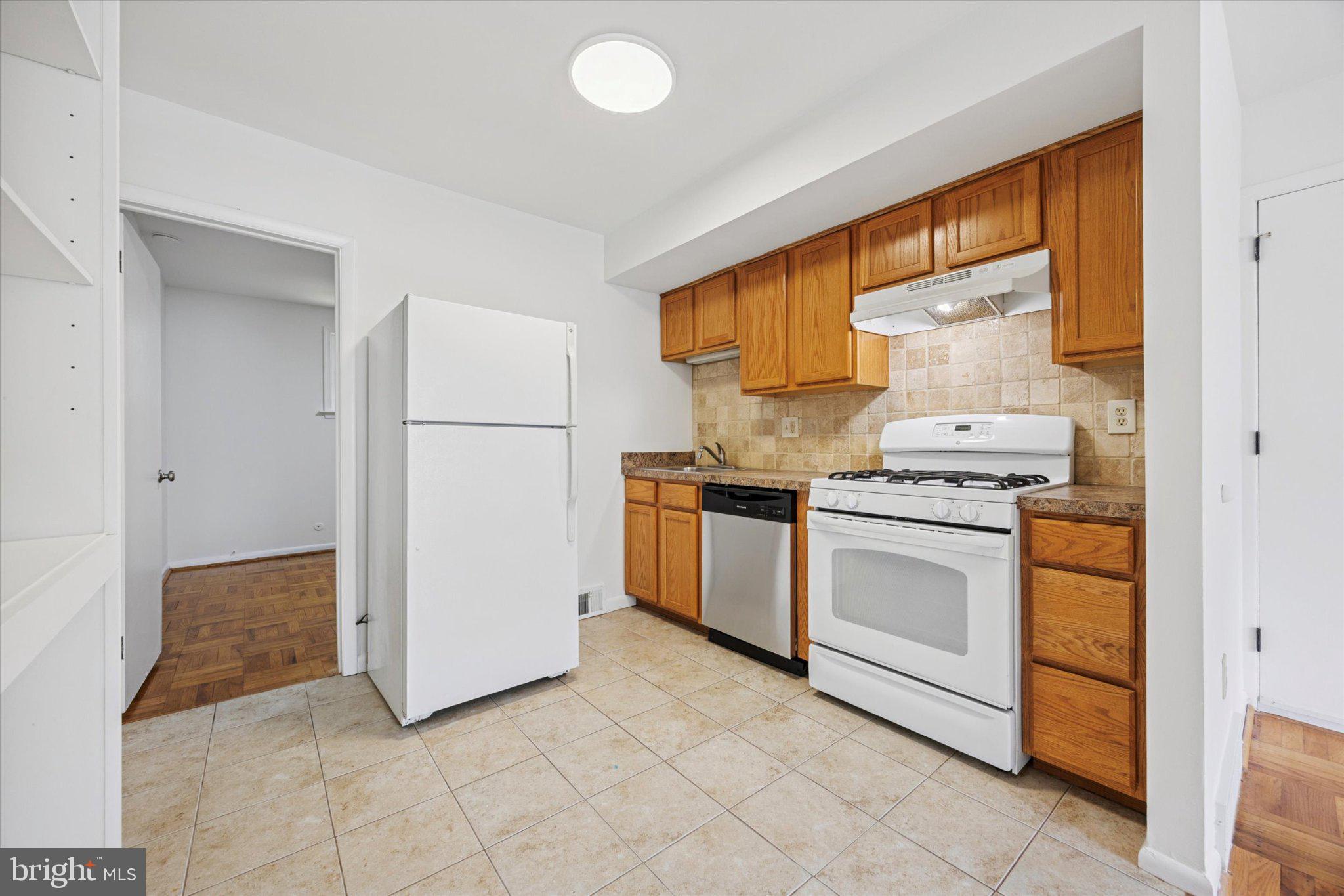 348 Ripka Street, Unit 2 Philadelphia, PA 19128 - Photo 10 of 13