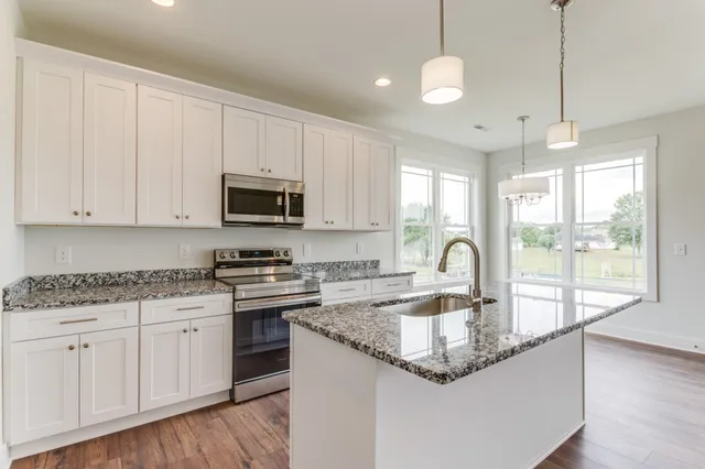 $322,000 | 16 Radelle Lane, McMinnville, TN 37110