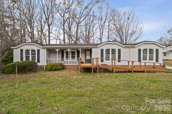 $219,000 | 1015 Southwood Drive, Clover, SC 29710