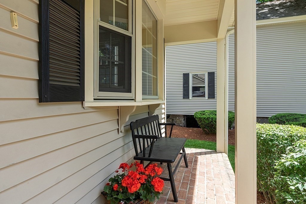 8 Springs Road Billerica, MA 01821 - Photo 6 of 20 Gallery Image 6
