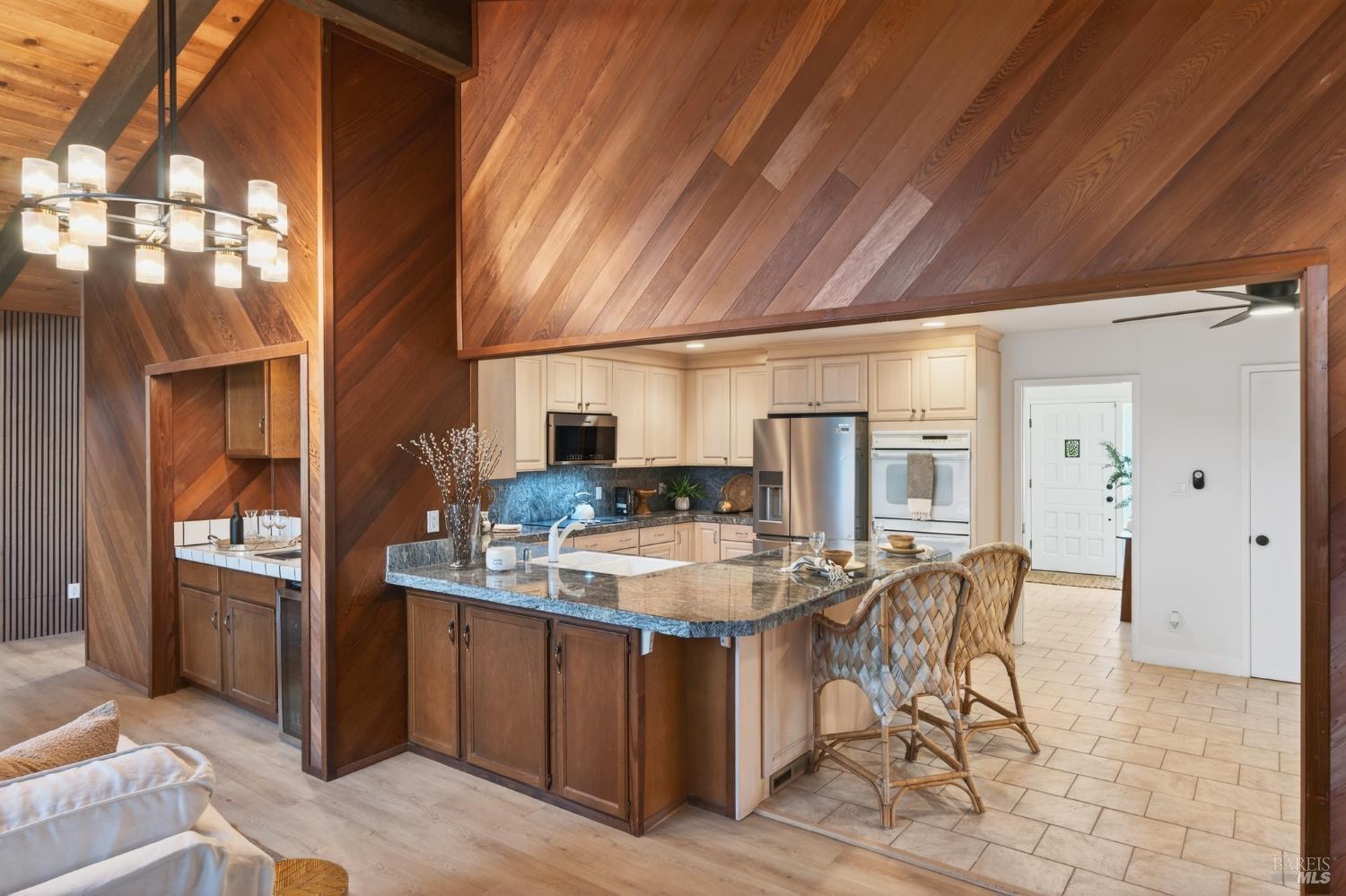 2447 Rigdon Street Napa, CA 94558 - Photo 17 of 78
