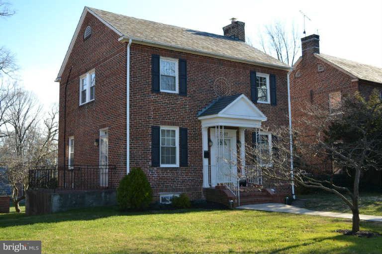 3307 Pinkney Road Baltimore, MD 21215 - Photo 1 of 18 Exterior (Front)
