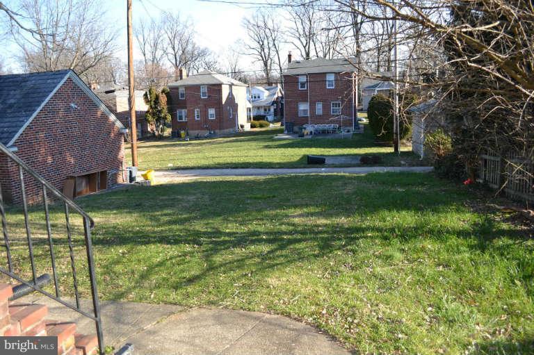 3307 Pinkney Road Baltimore, MD 21215 - Photo 6 of 18 Back yard #2
