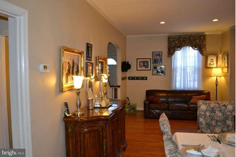 3307 Pinkney Road Baltimore, MD 21215 - Photo 9 of 18 Living Room #2